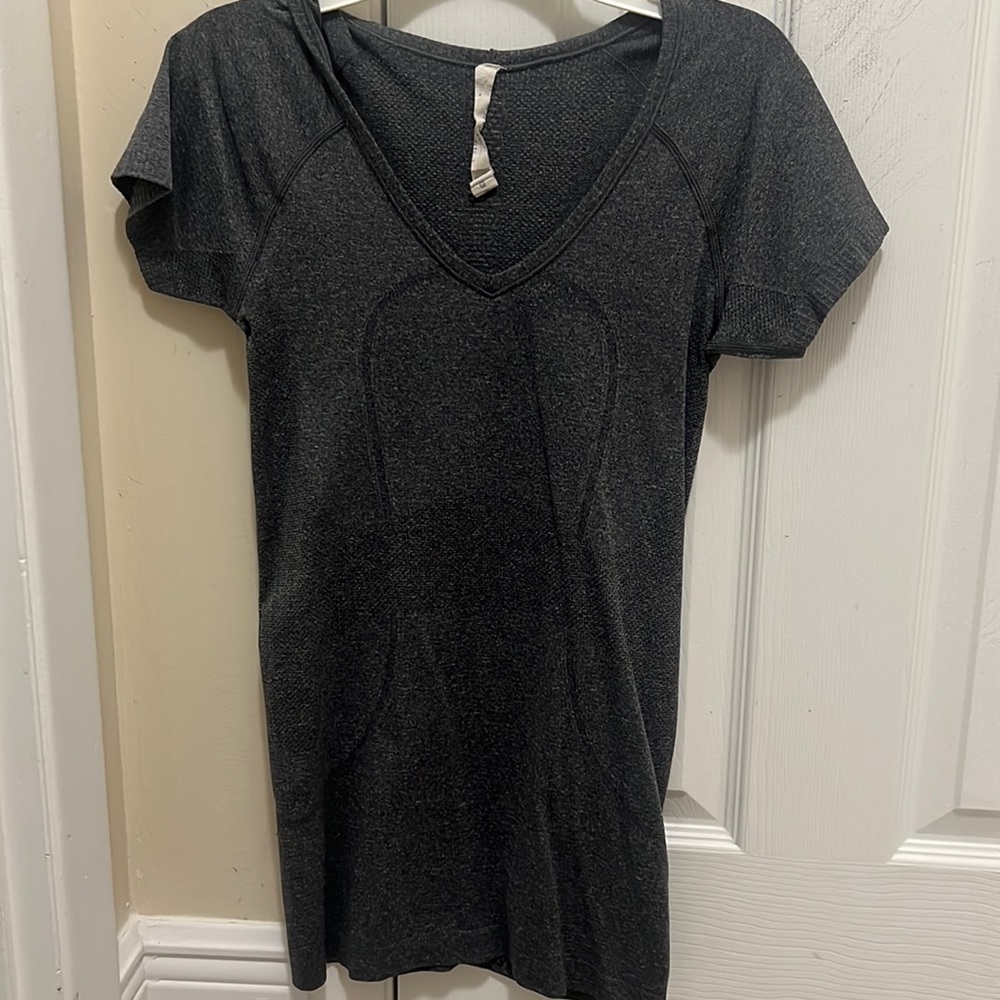 Lululemon swiftly tech